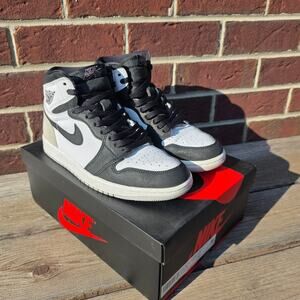 Nike Air Jordan 1 Retro High OG "Bleached Coral / Stage Haze"